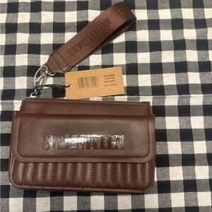Steve Madden Bhaines
Coffee Wristlet Wallet